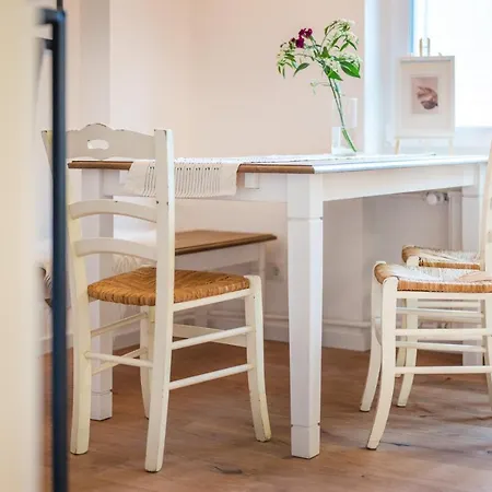120Qm, Cozy Apartment, Sehr Zentral Am Hbf, 3Sz Koblenz  Buitenkant foto