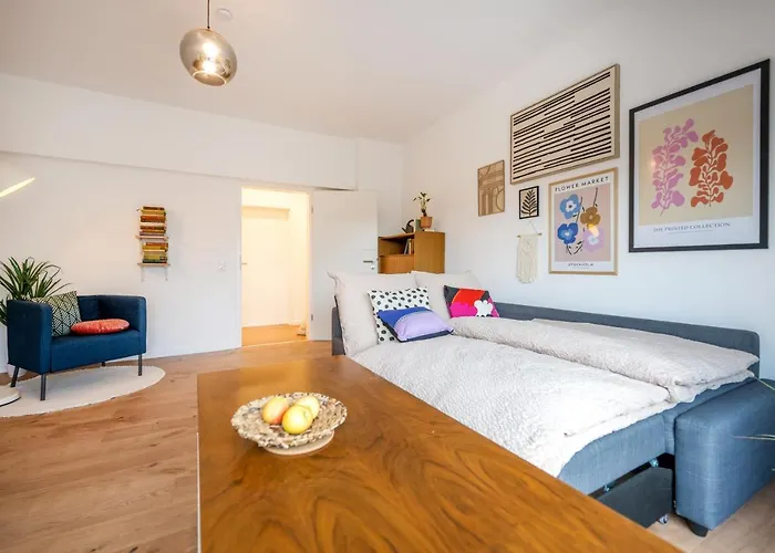 120Qm, Cozy Apartment, Sehr Zentral Am Hbf, 3Sz