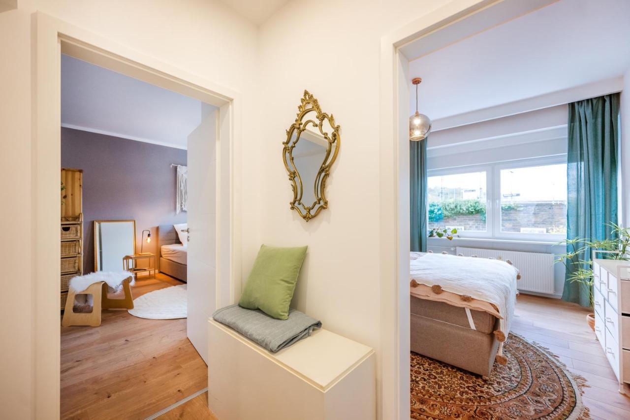 120qm, Cozy Apartment, Sehr Zentral Am Hbf, 3sz