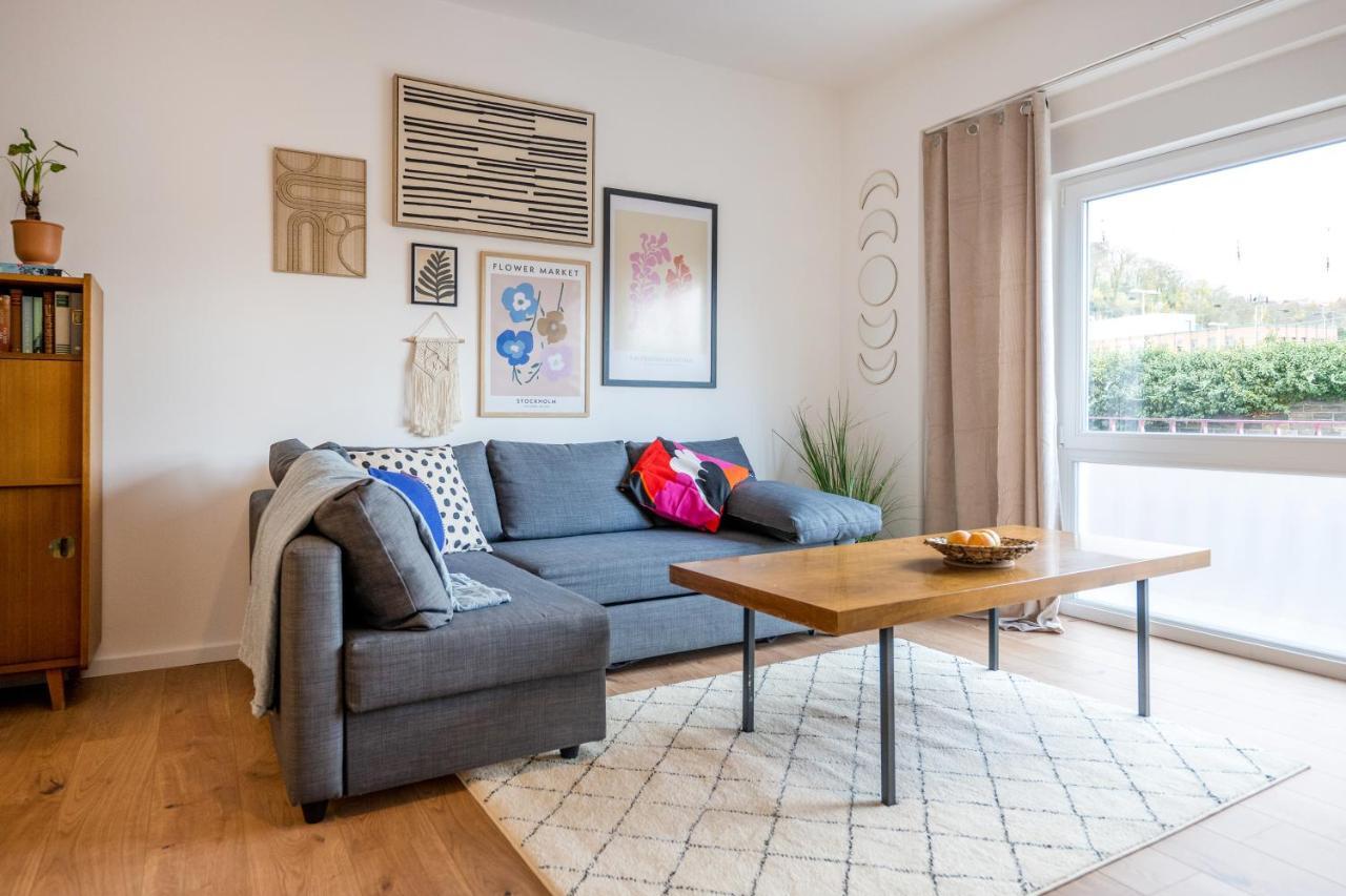 Apartment 120qm, Cozy Apartment, Sehr Zentral Am Hbf, 3sz